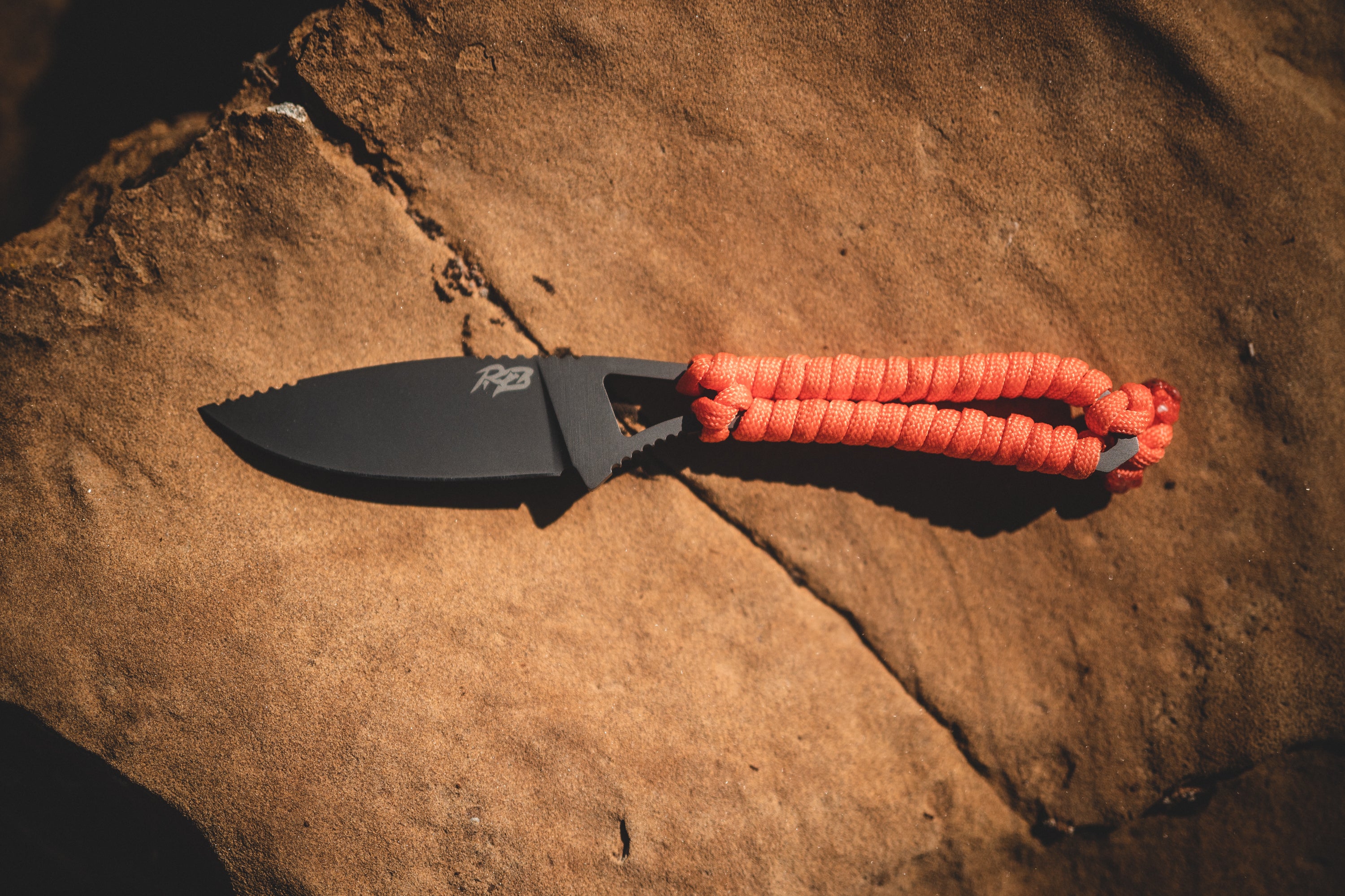 Buy online ultralight hunting knife. RIdge Blades Smoke Grey drop poing hunting knives for easy cleaning. Great lightweight hunting blades for the outdoors. Single blade hunting knife.