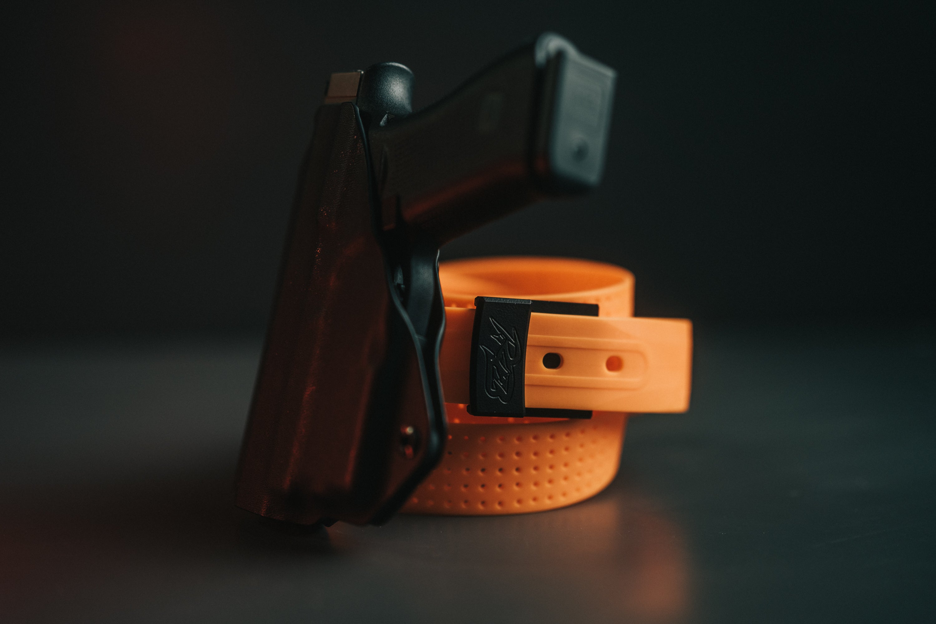 Appendix carry belt  by Ridge Belts. Tactical belt buckle for the outdoors. Simple mens belt buckle for conceal carry. EDC belt for all sizes. Lightweight mountain hiking belt. Tactical conceal carry belt for every day carry. Military grade belt for men.