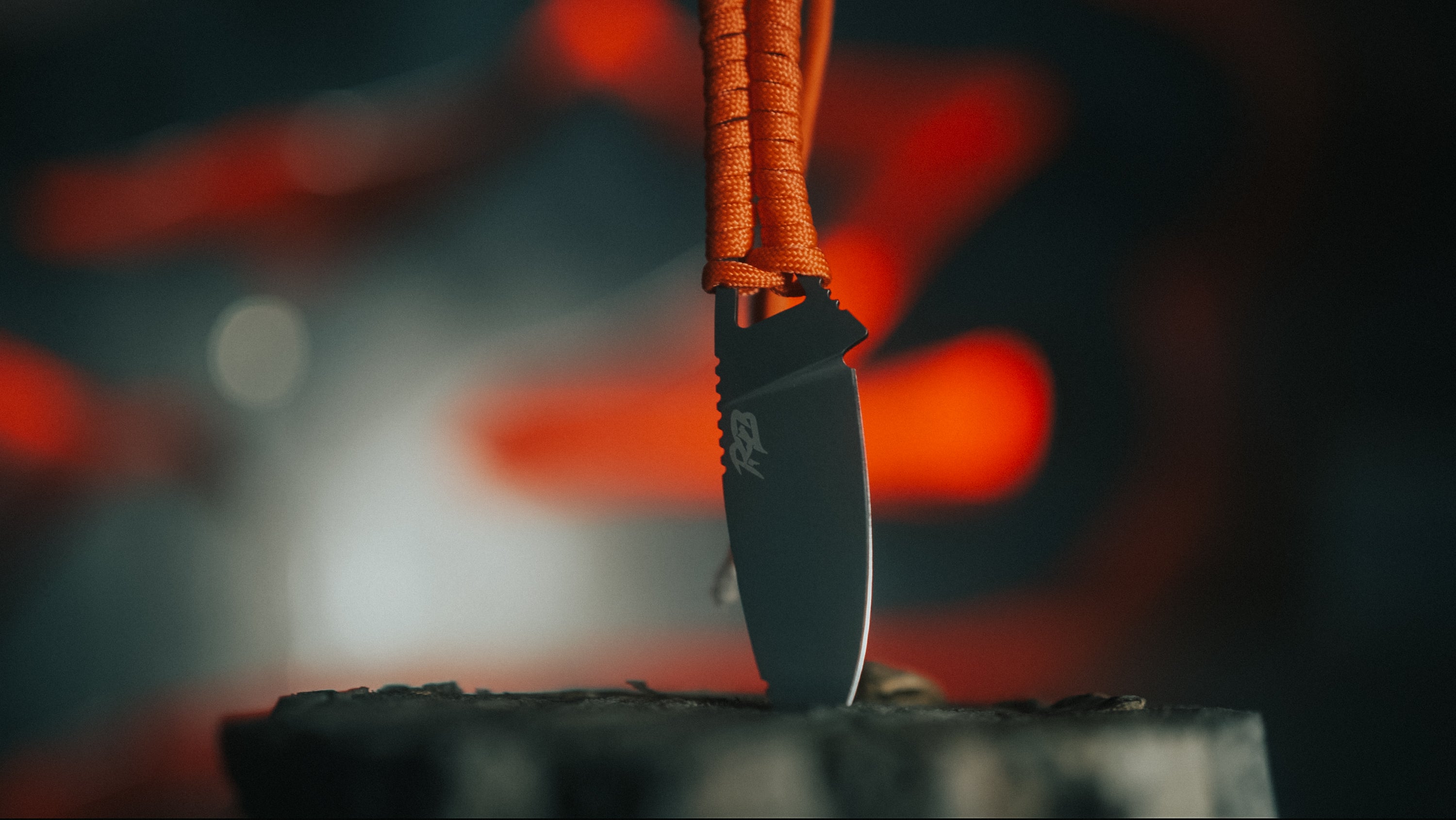 Buy online ultralight hunting knife. RIdge Blades Smoke Grey drop poing hunting knives for easy cleaning. Great lightweight hunting blades for the outdoors. Single blade hunting knife.