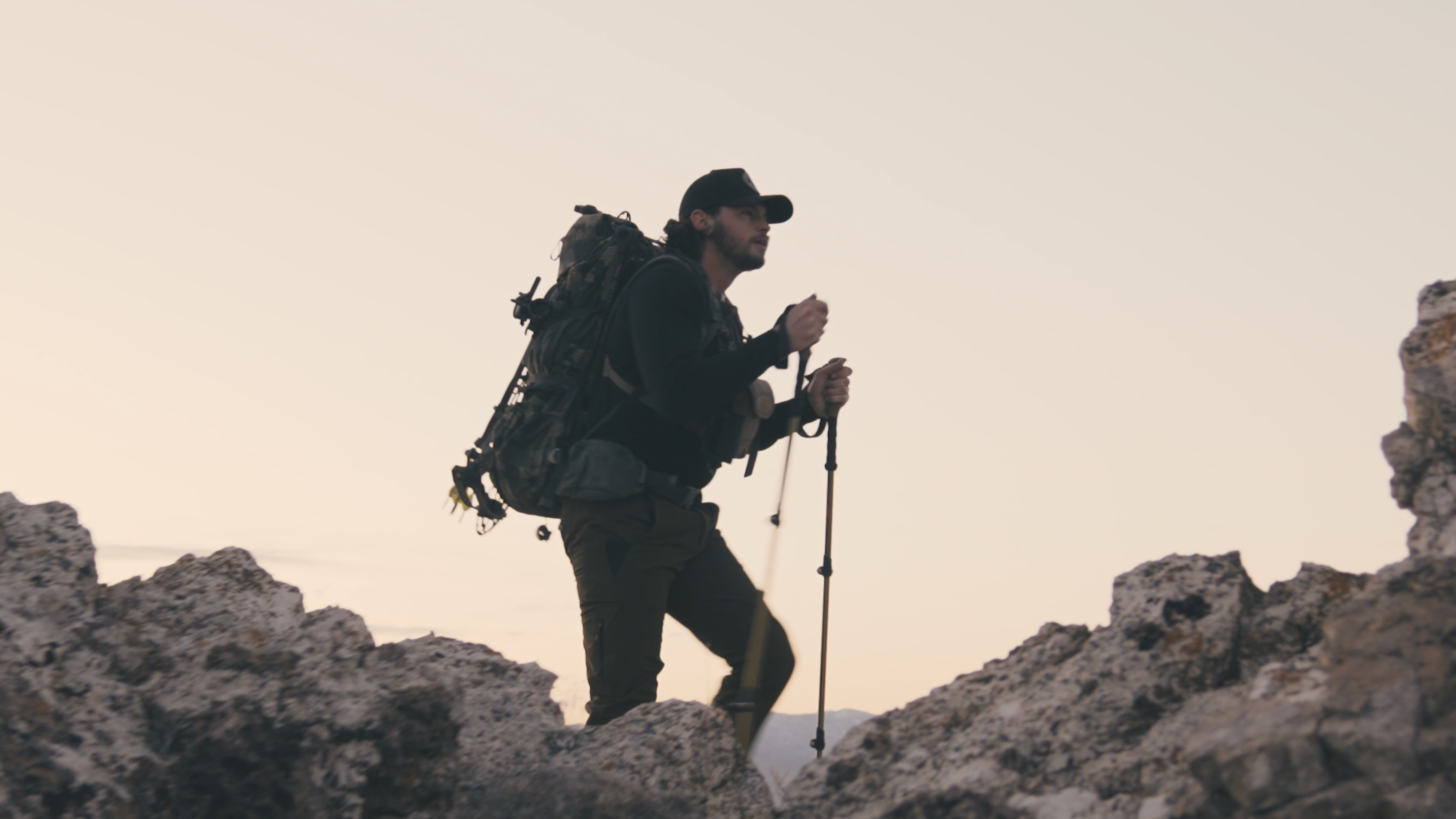 Lightweight hunting belt. Backpacking and hiking belt for men. Hunting and outdoor belt. Waterproof hunting belts for men. Kuiu hunting belt from Ridge Belts.